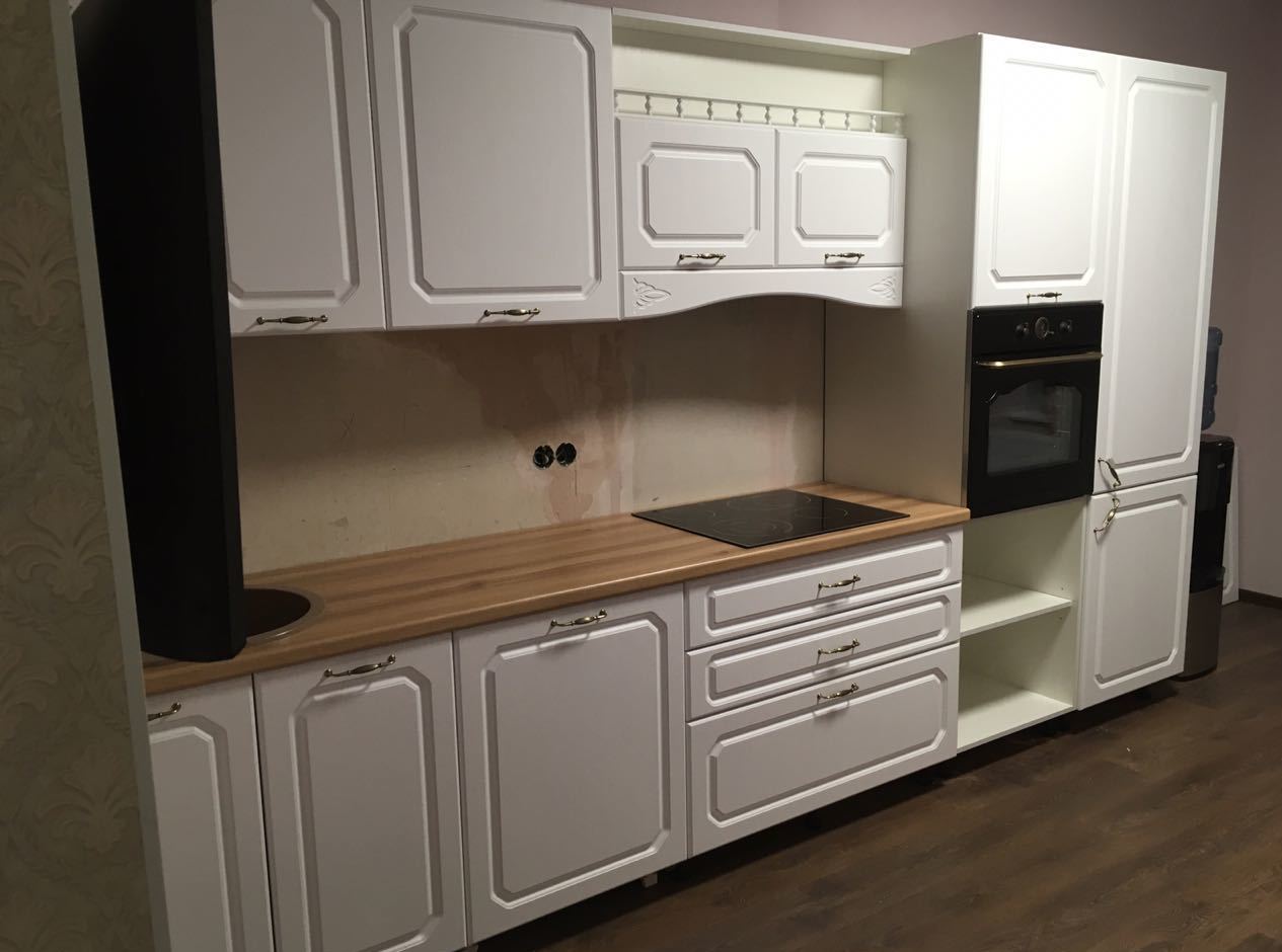 Виктория Ч. Прямая кухня 